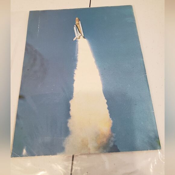 A Tribute to America's Space Heroes Magazine - Picture 2 of 7